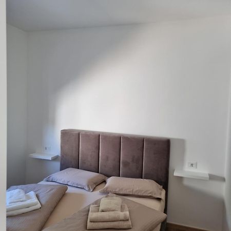 Luxvu Apartment โรกอซนิซา ภายนอก รูปภาพ