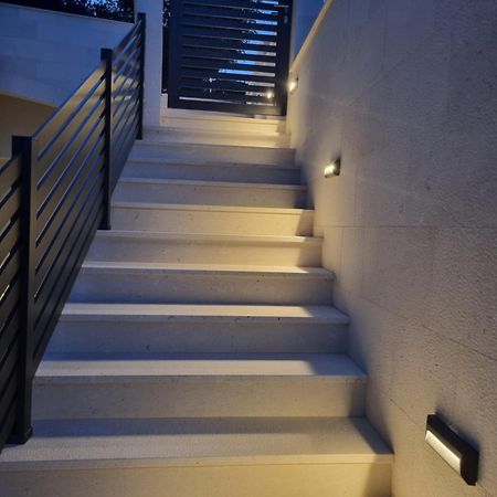 Luxvu Apartment โรกอซนิซา ภายนอก รูปภาพ