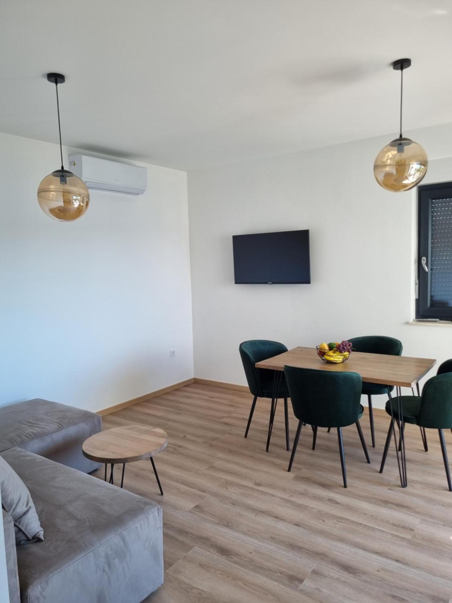 Luxvu Apartment โรกอซนิซา ภายนอก รูปภาพ