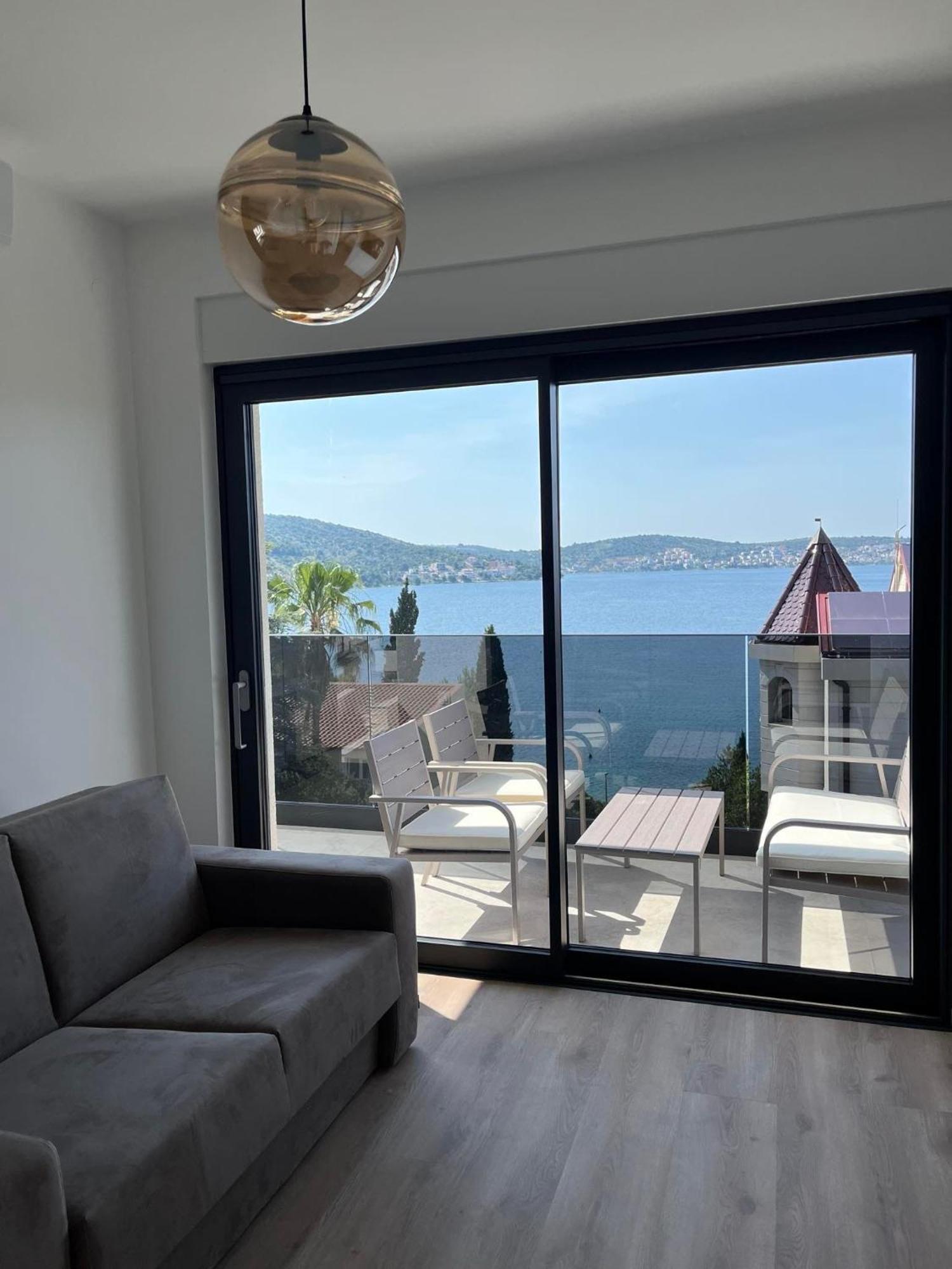 Luxvu Apartment โรกอซนิซา ภายนอก รูปภาพ